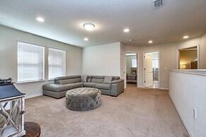 Windsor at Westside-5 Bedrooms House w/pool-3737WW 5 Home by RedAwning