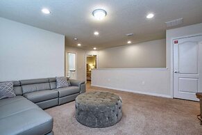 Windsor at Westside-5 Bedrooms House w/pool-3737WW 5 Home by RedAwning