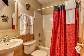 Er305- Bear Right Inn- Great Location- Close To Town 9 Bedroom Cabin b