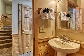 Er305- Bear Right Inn- Great Location- Close To Town 9 Bedroom Cabin b