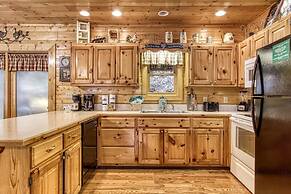 Er305- Bear Right Inn- Great Location- Close To Town 9 Bedroom Cabin b