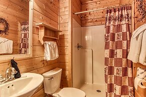 Er305- Bear Right Inn- Great Location- Close To Town 9 Bedroom Cabin b