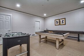 Windsor at Westside-8 Bedrooms House w/Pool-3701WW 8 Home by RedAwning