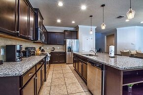 Windsor at Westside-8 Bedrooms House w/Pool-3701WW 8 Home by RedAwning