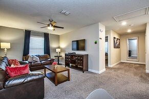 Close To Clubhouse, Pool & Jucuzzi-7031sr 6 Bedroom Home by RedAwning