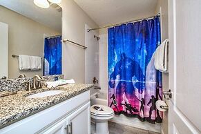 Close To Clubhouse, Pool & Jucuzzi-7031sr 6 Bedroom Home by RedAwning