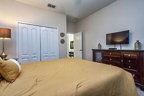 Close To Clubhouse, Pool & Jucuzzi-7031sr 6 Bedroom Home by RedAwning