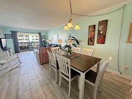 451 El Matador 2 Bedroom Condo by RedAwning