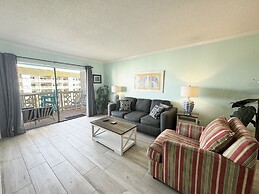 451 El Matador 2 Bedroom Condo by RedAwning