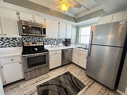 451 El Matador 2 Bedroom Condo by RedAwning