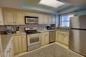 111 El Matador 2 Bedroom Condo by RedAwning