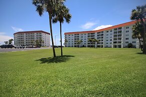 111 El Matador 2 Bedroom Condo by RedAwning