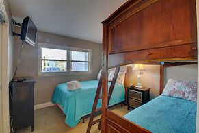 111 El Matador 2 Bedroom Condo by RedAwning