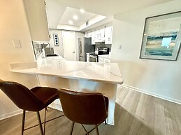 344 El Matador 1 Bedroom Condo by RedAwning