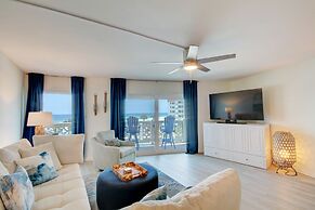 344 El Matador 1 Bedroom Condo by RedAwning