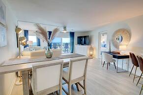 344 El Matador 1 Bedroom Condo by RedAwning