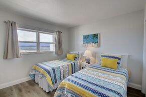 457 El Matador 2 Bedroom Condo by RedAwning