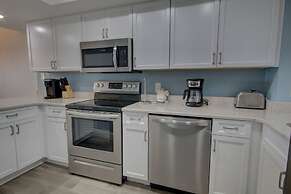 457 El Matador 2 Bedroom Condo by RedAwning