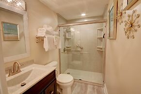 611 El Matador Condo by RedAwning