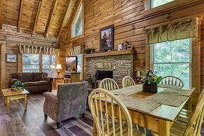 Er215 â Red Bird Haven Great Location â Close To Town! 3 Bedroom Cabin