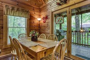 Er215 â Red Bird Haven Great Location â Close To Town! 3 Bedroom Cabin