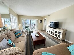 120 El Matador 2 Bedroom Condo by RedAwning