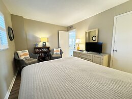 120 El Matador 2 Bedroom Condo by RedAwning