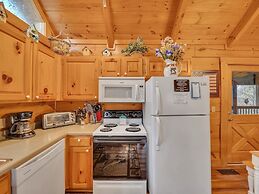 Er107 - Smoky Mountain Charm - Great Location! Close To Town! 2 Bedroo