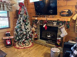 Er107 - Smoky Mountain Charm - Great Location! Close To Town! 2 Bedroo