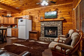 Er97 - Squirrel's Retreat - Close To The Action In Pigeon Forge! 2 Bed