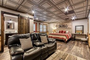 Cuddlin' Up, Er209 - Luxury At Its Finest And Location That Can't Be B