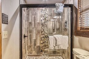 Cuddlin' Up, Er209 - Luxury At Its Finest And Location That Can't Be B