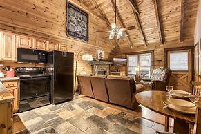 Cuddlin' Up, Er209 - Luxury At Its Finest And Location That Can't Be B