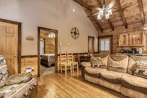 Cuddlin' Up, Er209 - Luxury At Its Finest And Location That Can't Be B