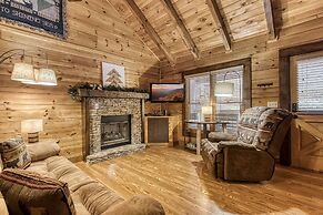 Cuddlin' Up, Er209 - Luxury At Its Finest And Location That Can't Be B