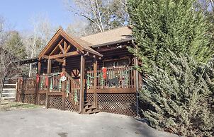 Er308- The Cozy Bear- Great Location- Close To Town 2 Bedroom Cabin by