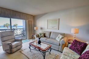 437 El Matador 2 Bedroom Condo by RedAwning