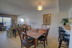 437 El Matador 2 Bedroom Condo by RedAwning