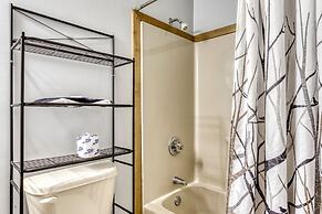 Er38r Grandpa's Getaway - Great Location- Close To Town 2 Bedroom Cabi