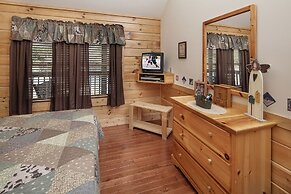 Er 223 Young's Hideaway Great Location Close To Town! 4 Bedroom Cabin 