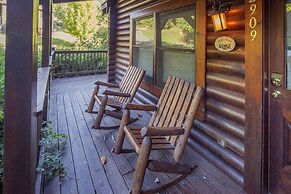 Er36 - Cozy Creekside Great Location- Close To Town 1 Bedroom Cabin by