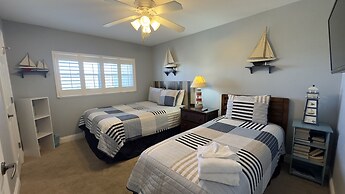 341 El Matador 2 Bedroom Condo by RedAwning