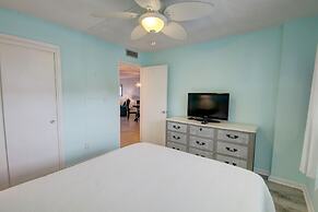 527 El Matador 2 Bedroom Condo by RedAwning