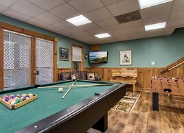 Er92 - Virginia's Villa - Great Location! Close To All The Action! 5 B