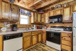 Er83 - Savage Loft - Your Close To The Action Cabin Getaway 2 Bedroom 