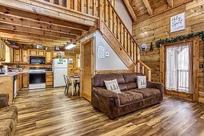Er83 - Savage Loft - Your Close To The Action Cabin Getaway 2 Bedroom 