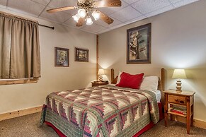 Er309- George's- Great Location- Close To Town 5 Bedroom Cabin by RedA