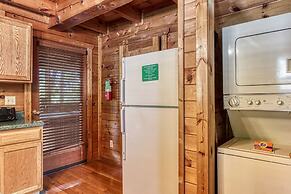 Er5 - Log Heaven - Great Location! Close To All The Action! 1 Bedroom 