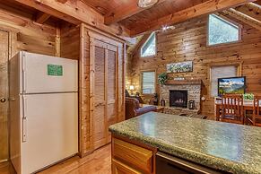 Er5 - Log Heaven - Great Location! Close To All The Action! 1 Bedroom 