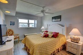 544 El Matador 1 Bedroom Condo by RedAwning